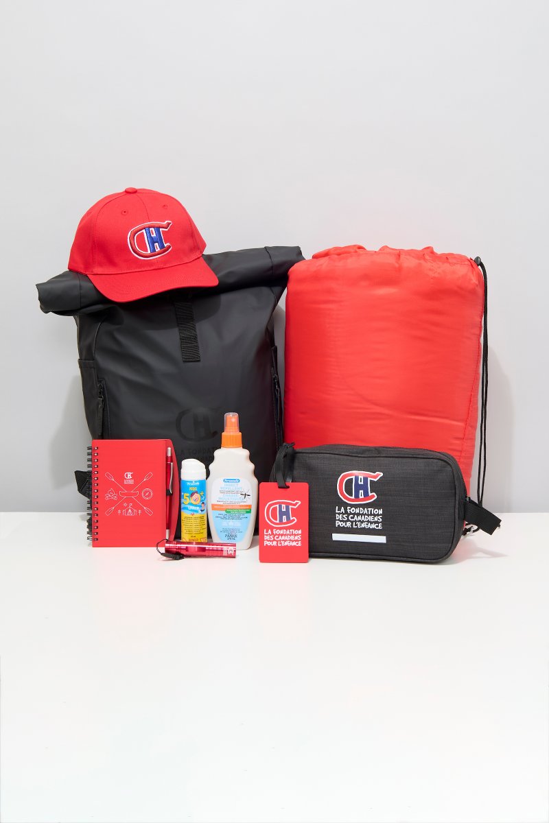 Ce week-end, 78 élèves de 5e et 6e année du primaire prendront la route vers le camp Le P’tit Bonheur de sablon, tous équipés et prêts à partir à l’aventure!

Caque petit campeur recevra un ensemble d’essentiels pour profiter pleinement des activités qui les attendent.