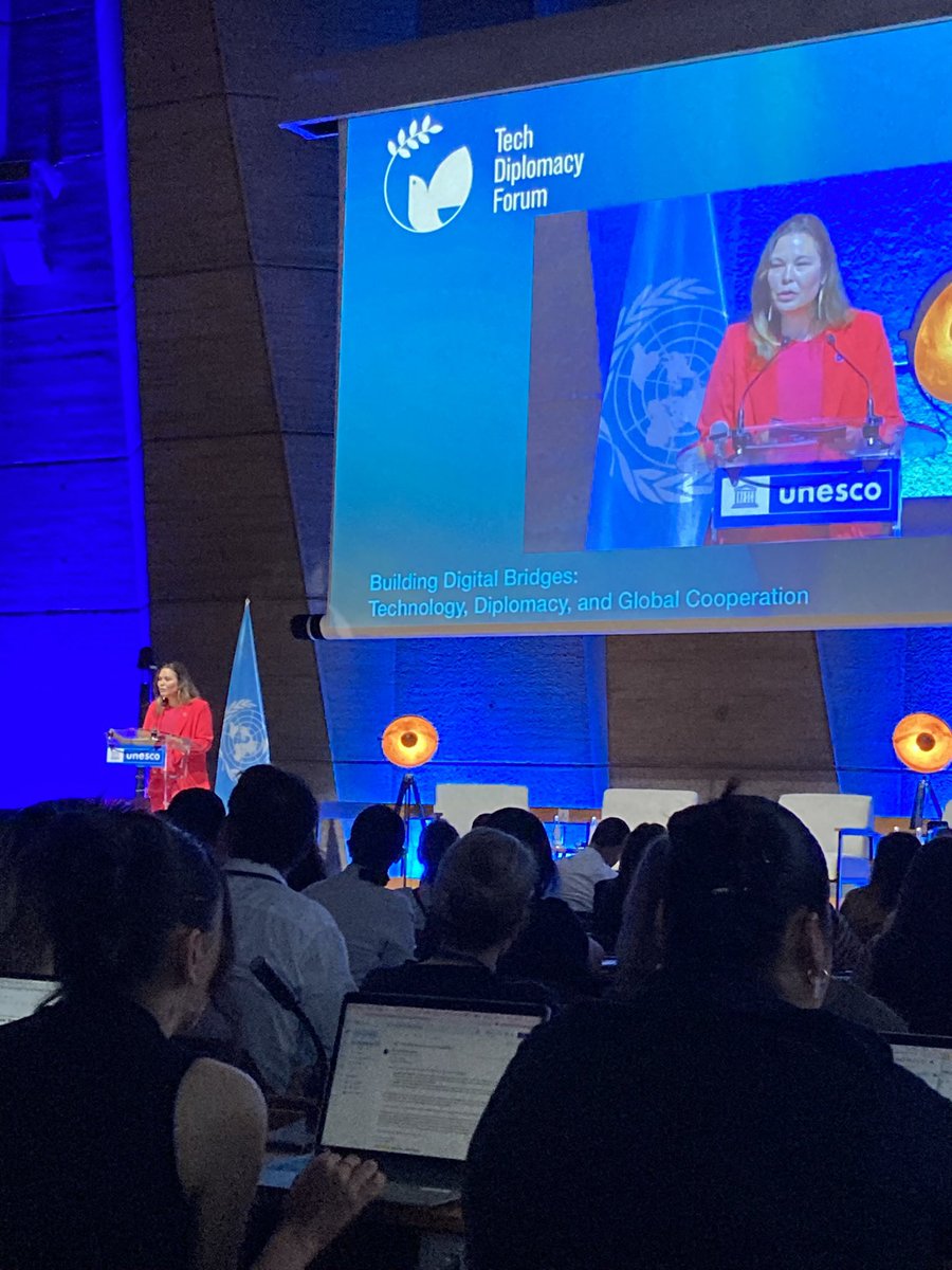 PaigeDonner's tweet image. The inaugural #techDiplomacy event @UNESCO @UNESCO_fr  co-organized by @WomenInTechOrg was stimulating, electrifying and stacked with global thought leaders across #tech #policy #politics and #culture 
Thank you!! 🙏🏼