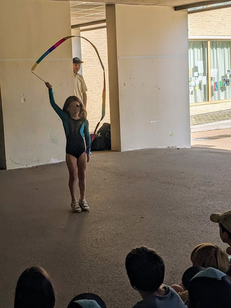 Périscolaire Nantes Léo Lagrange Animation (@llo_nantes) on Twitter photo Spectacle #IncroyablesTalents ce soir au #périscolaire Coudray !
🎭 Scène drôle des #animateurs en camping
🤸♀️ Danse, acrogym, ping-pong, malgré la chaleur !
🍪 Et un goûter pour finir en douceur
Bravo à tous ! 👏
<a href="/nantesfr/">Ville de Nantes</a> <a href="/LL_Ouest/">Léo Lagrange Animation (Ouest)</a> #enfance Spectacle #IncroyablesTalents ce soir au #périscolaire Coudray !
🎭 Scène drôle des #animateurs en camping
🤸♀️ Danse, acrogym, ping-pong, malgré la chaleur !
🍪 Et un goûter pour finir en douceur
Bravo à tous ! 👏
<a href="/nantesfr/">Ville de Nantes</a> <a href="/LL_Ouest/">Léo Lagrange Animation (Ouest)</a> #enfance
