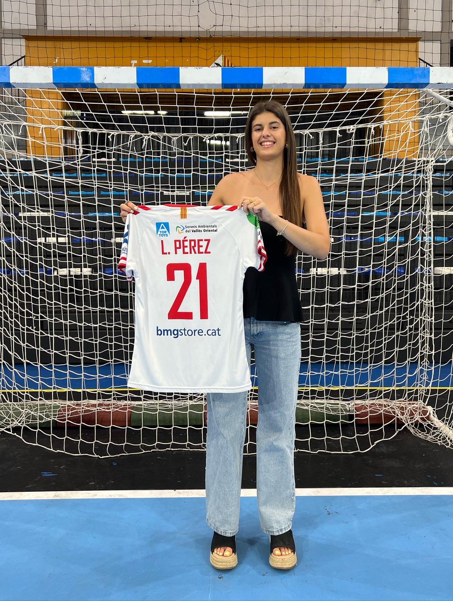 Lucía Pérez:💭 Estic molt feliç d’anunciar que continuaré una temporada més defensant aquest escut i afronto aquesta nova etapa amb la màxima il·lusió. 
Estic molt motivada per ajudar l’equip a créixer i fer una gran temporada💭

📎Més informació: bmgranollers.cat/cat/premsa/not…