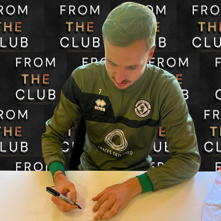 From_The_Club's tweet photo. DUNDEE UNITED FANS 😍
We have a very limited number of official signed photos from only £9.99 in stock. Fans are advised to be quick due to limited stock
Buy via https://t.co/IiwmftY8x2 #dufc https://t.co/792c5rCA18