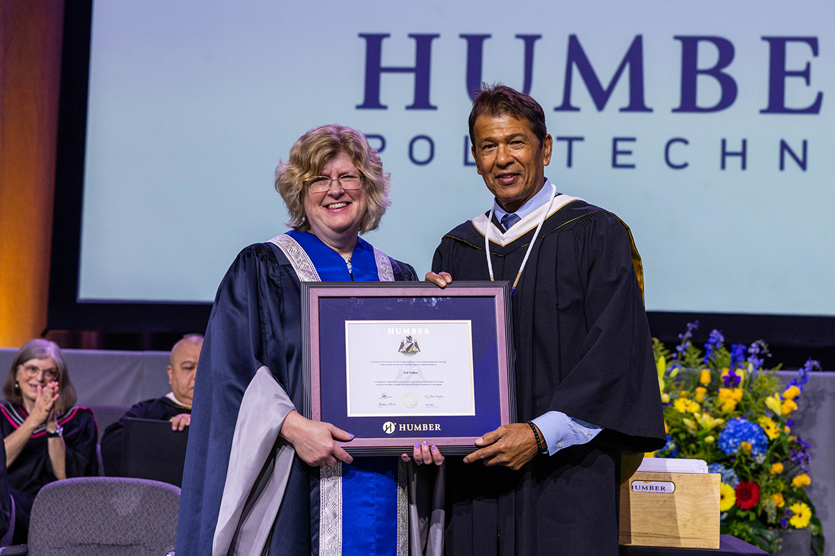 HumberToday's tweet image. .@HumberPoly conferred honorary degrees on deserving recipients @KirstyDuncanPhD and @TedNolan as part of Spring 2025 Convocation ceremonies.
Read more in Humber Today: bit.ly/4nbhBnu