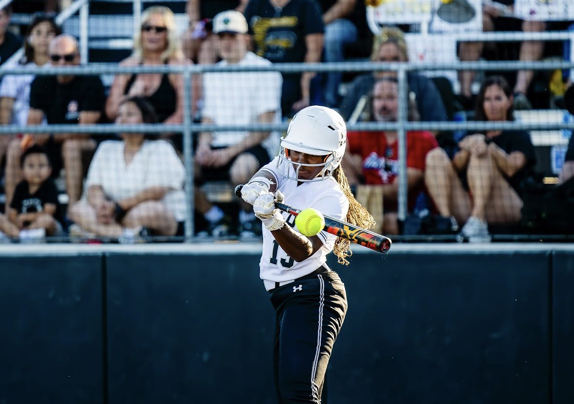 GuyerSoftball's tweet image. Congrats to @briwilliams940 

2025 @sports_drc All Area Softball Team- First Team Outfielder

Proud of you Bri!
#Team20