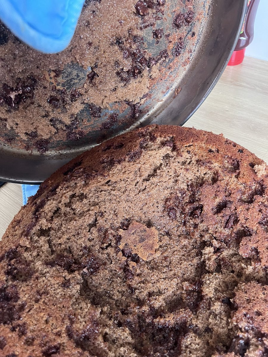 vwwrei's tweet image. g essayé de le retourner😂😂😂😂😂😂 g bien remis hein #caché