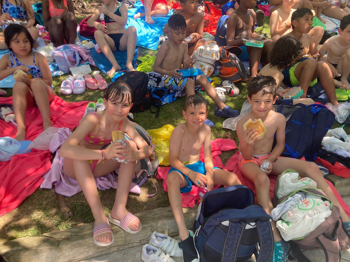 Colegio Adoratrices Logroño tweet media