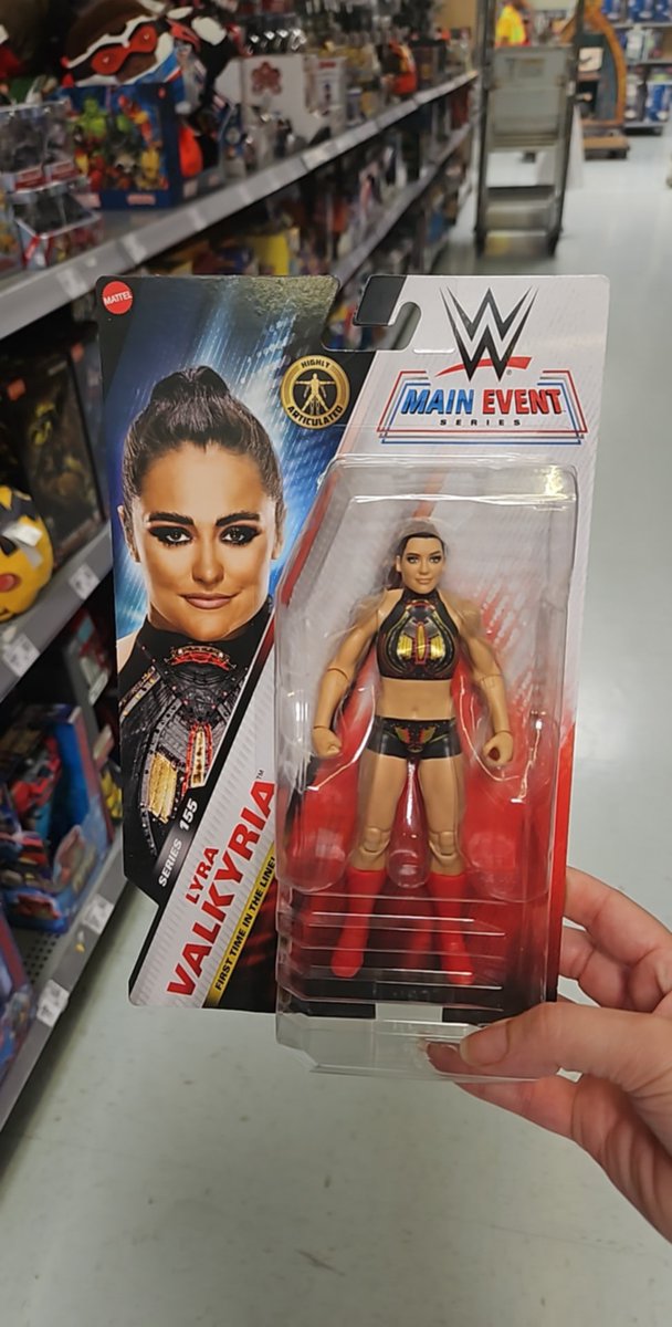 Finally found a <a href="/Real_Valkyria/">LYRA VALKYRIA</a> figure had to pick this up now hopefully we can meet her at SummerSlam
