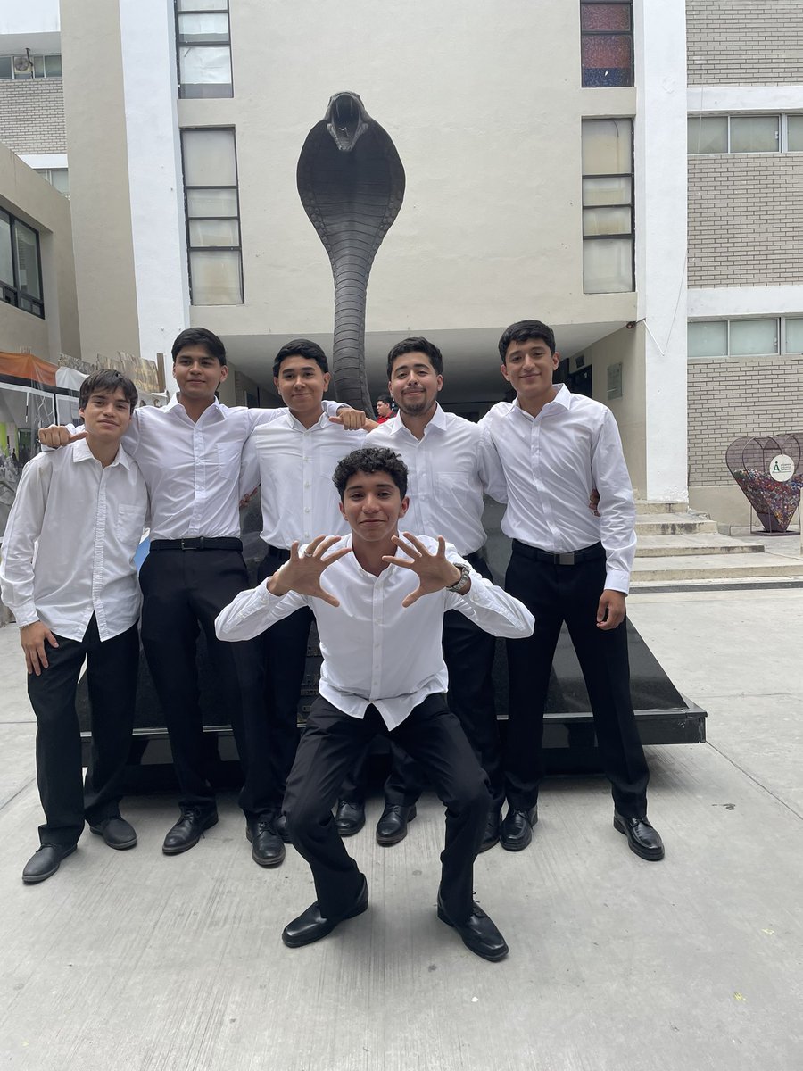 Lo mejor que me dio la prepa ❤️