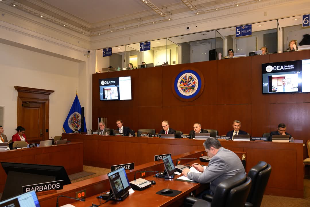 Nota de prensa | La OEA aprobó el proyecto de resolución en conmemoración del Bicentenario de la Independencia  de Bolivia

🔗 cancilleria.gob.bo/mre/2025/06/19…

#DiplomaciaDeLosPueblos #PorLaVida
#UnidosHaciaElBicentenario