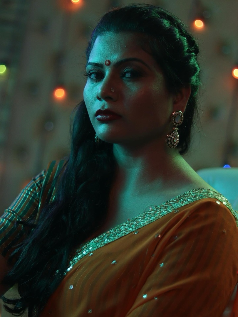 ActressSouth's tweet image. Razia Khanam #raziakhanam @raziakhanamofficial 

na pūchho husn kī tārīf ham se
mohabbat jis se ho bas vo hasīñ hai

#lookoftheday#lifestyle#lifeisgood#lifestyle#lookoftheday#lifeofanactor#loveislife#setlife#shooting#actor#lovemylife💕 instagr.am/p/DLFyucFxPnT/ Razia Khanam #razi…