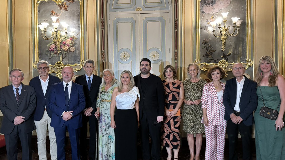 Fundación Unicaja (@fundunicaja) on Twitter photo 💫Nuestra Sala #FundaciónUnicaja María Cristina acoge esta tarde la gala de entrega de medallas del <a href="/ateneomalaga/">Ateneo de Málaga</a> 2025.
🎖️Este galardón reconoce a destacadas figuras de la cultura y la sociedad civil malagueña que hacen de esta ciudad un lugar mejor. 💫Nuestra Sala #FundaciónUnicaja María Cristina acoge esta tarde la gala de entrega de medallas del <a href="/ateneomalaga/">Ateneo de Málaga</a> 2025.
🎖️Este galardón reconoce a destacadas figuras de la cultura y la sociedad civil malagueña que hacen de esta ciudad un lugar mejor.
