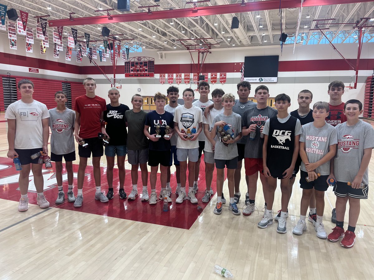 9th Grade Mustang Basketball!  Great week of camp🏀🐴😀