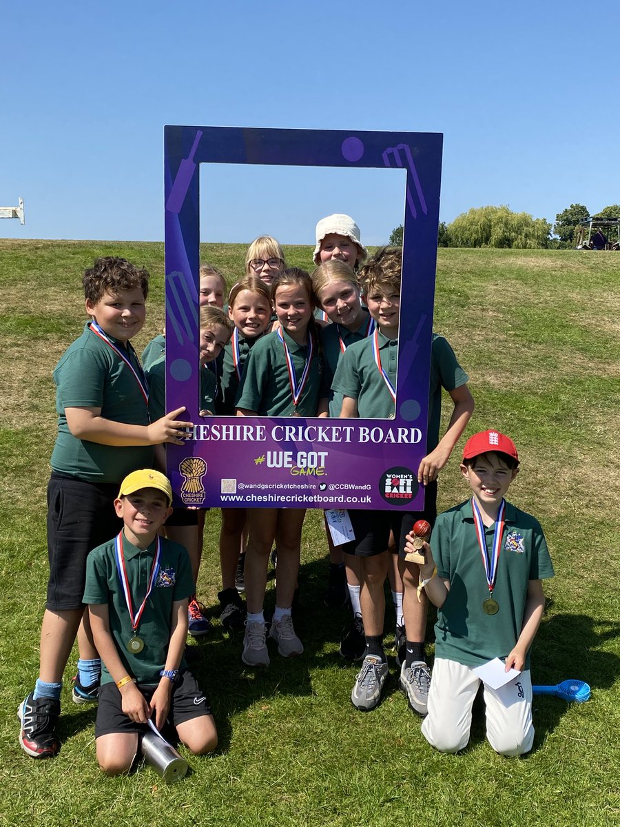 ccbschools's tweet image. A fantastic day with the @cdat_education trust schools playing cricket 🏏
📣“Best day ever!” Stretton,St. Matthew’s player
WINNERS for each pool:
1. Bunbury Aldersey
2. Stretton St. Matthew’s
3 & 4 Christ Church Moreton CE
Well done 👏🏼 we look forward to seeing you next year!