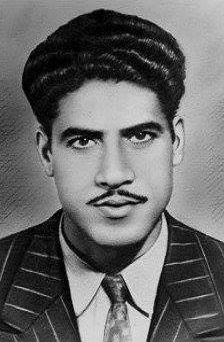 UnionAlgerienne's tweet image. 🇩🇿 Il y a 69 ans jour pour jour, le martyr Ahmed Zabana, alors qualifié de "terroriste" par l’administration et la presse coloniale, a été guillotiné.
Il était le premier indépendantiste algérien exécuté de cette manière.
Voici sa lettre avant son exécution :