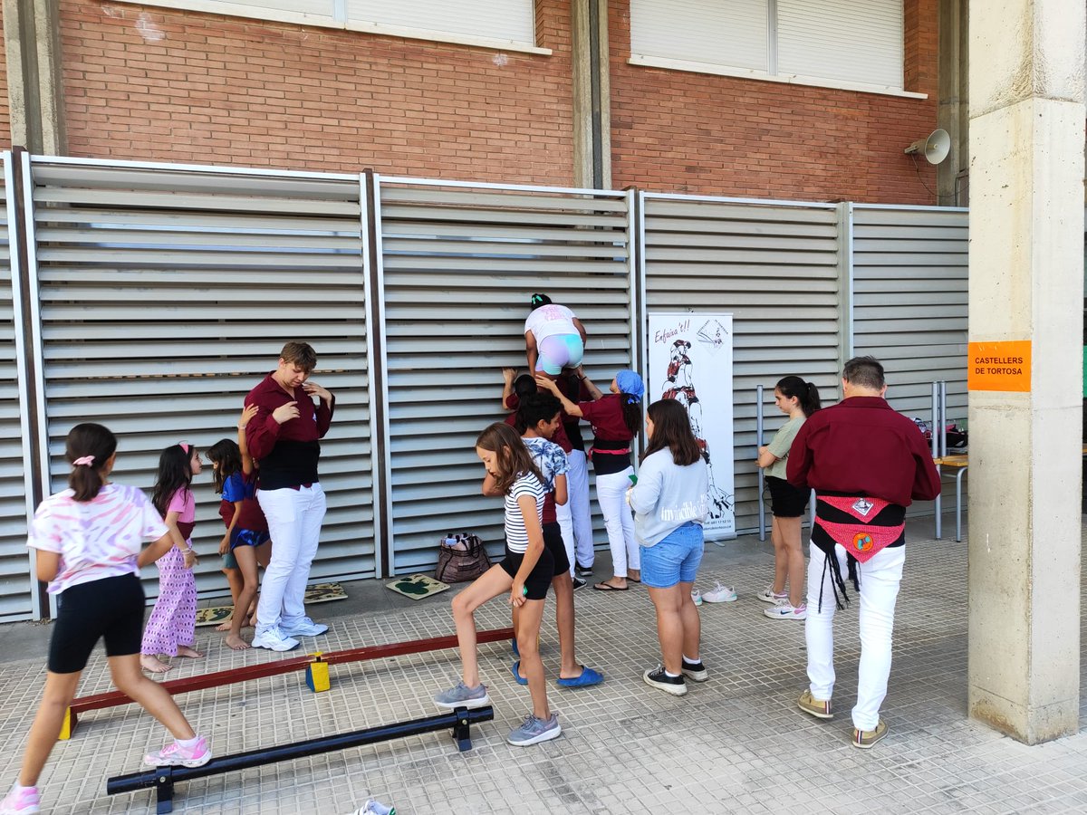 IE Daniel Mangrané tweet media