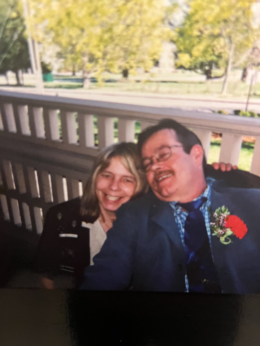 Today would have been my parents 43rd wedding anniversary! 
I miss ya pops me and Ma dukes knows u above as our angle.