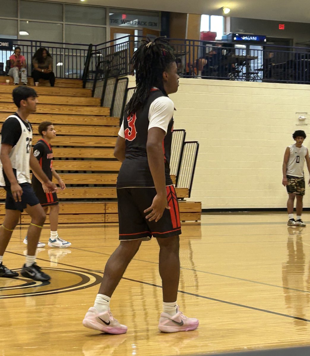 Osborne is the 1st team to advance and secure their spot in the semifinals, leading the whole way against Northgate.

The 2027 duo of Nate Winters and D’Qori Abanikanda gave them a lot of production in the backcourt.