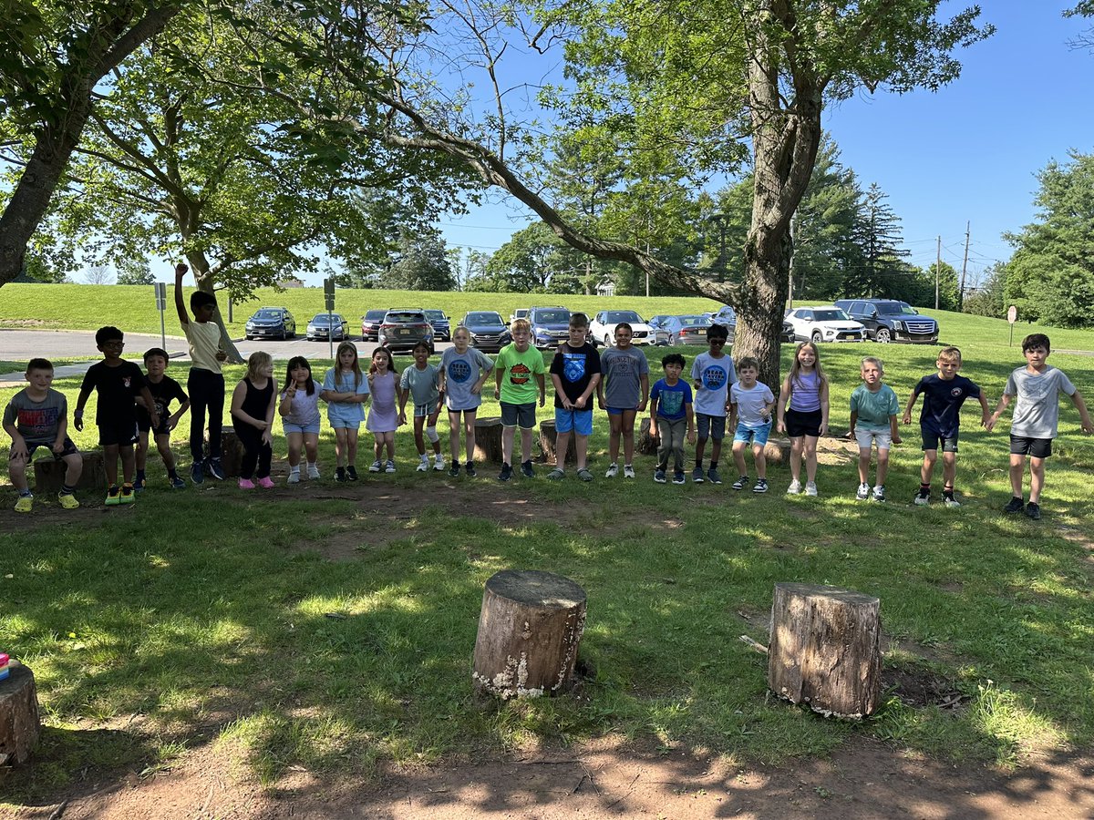 It’s so hard to say goodbye on the last day of school.  We had lots of laughs and good times. Have a wonderful summer!  Best wishes in 4th Grade - be sure to visit me next year! 💙#beartavernpride