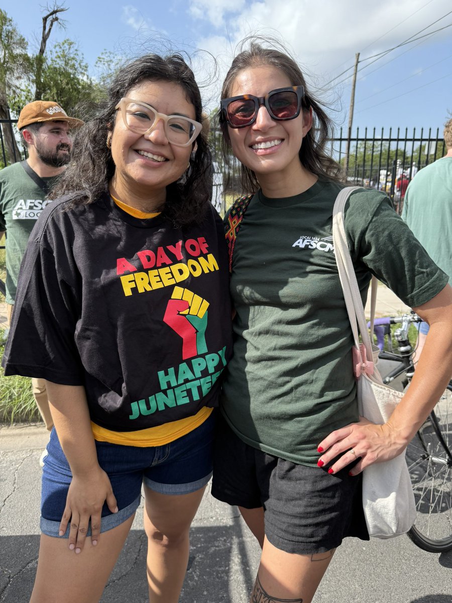 AFSCME1624's tweet photo. AFSCME 1624 marching proud in today’s Juneteenth Parade ✊🏽💚 Honoring the past, fighting for a future rooted in freedom, dignity, and justice. #Juneteenth #UnionStrong #AFSCME https://t.co/NHj3VJrkQs