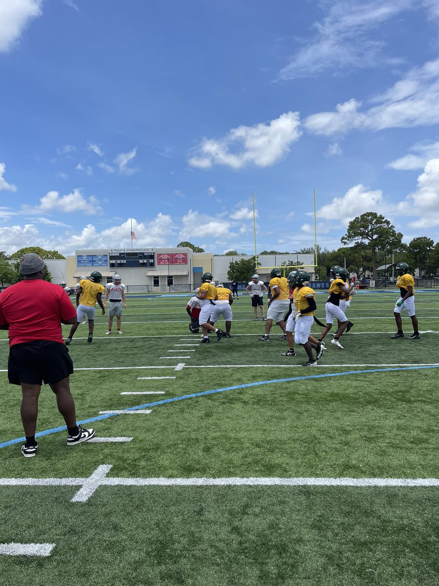 KeiserFootball's tweet image. 2️⃣0️⃣2️⃣5️⃣ TEAM CAMP has begun❗️ #GRIT #SeahawkFast🦅💨