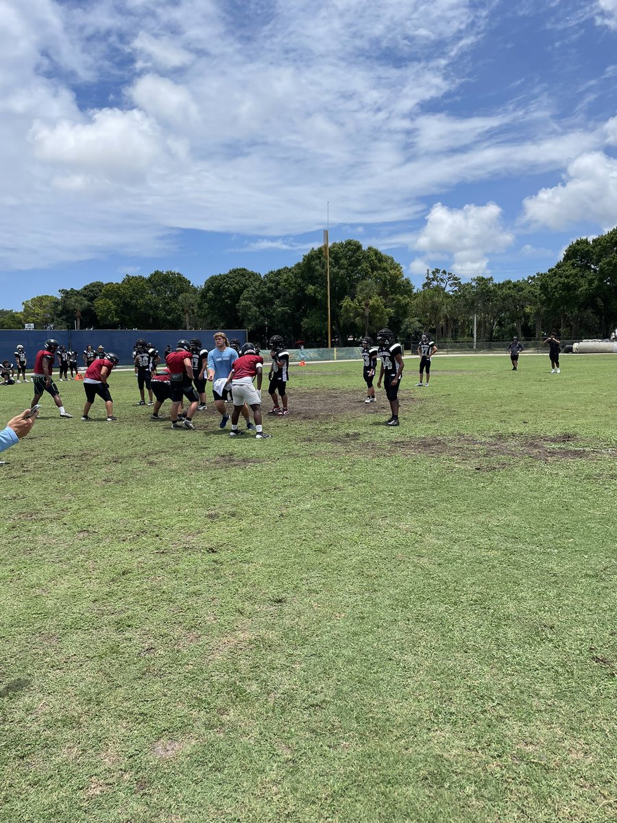 KeiserFootball's tweet image. 2️⃣0️⃣2️⃣5️⃣ TEAM CAMP has begun❗️ #GRIT #SeahawkFast🦅💨