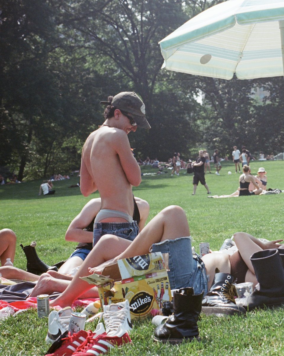 How i look on a sunny day at the park btw