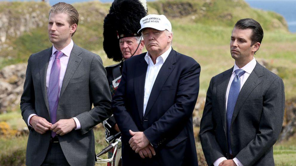 🚨 BREAKING: Trump family reduces stake in World Liberty Financial ( $WLFI ) from 60% to 40%—estimated $190M sale, with ~$135M likely going to President Trump.

A massive financial move as the 2024 race heats up. 💰🔥

#Trump #Business #Election2024 #WLFI #USD1