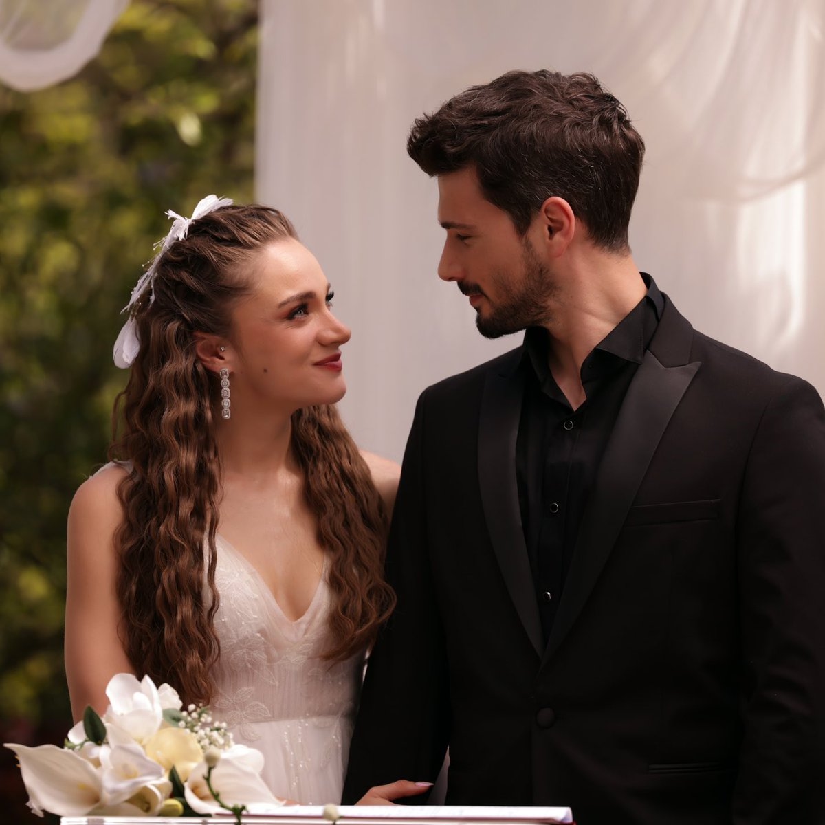 HudutsuzMirayBekliyoruz

#DenizCanAktas 
DenizCanAktaş
#MirayDaner 
MirayDaner
#HudutsuzMirayBekliyoruz #HalZey 
HalZey