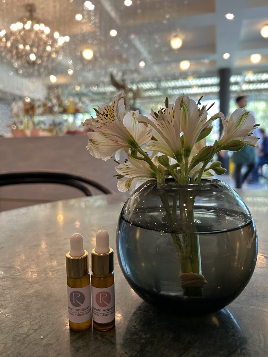 notapsycopath's tweet photo. @evelyncarmona Yo produzco y vendo serums de cosmética natural ✨ no me va mal y eso que tiene poco que inicié. Les dejo mi catálogo para que los conozcan. Tengo envíos a todo México 😉

https://t.co/UrII6hcmjN https://t.co/OkVA20MhAS
