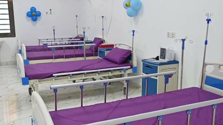 المدير العام لقوات الشرطة خالد حسان محيي الدين يشهد افتتاح مركز "ساهرون" للكوارث والطوارئ الصحية بمدينة بورتسودان ويضم المركز 50 سريرًا مجهزًا بكافة المستلزمات الخاصة بمرضى الأزمات والعلاج الطبيعي وقسم للعناية الوسيطة

#واكب_مجتمع