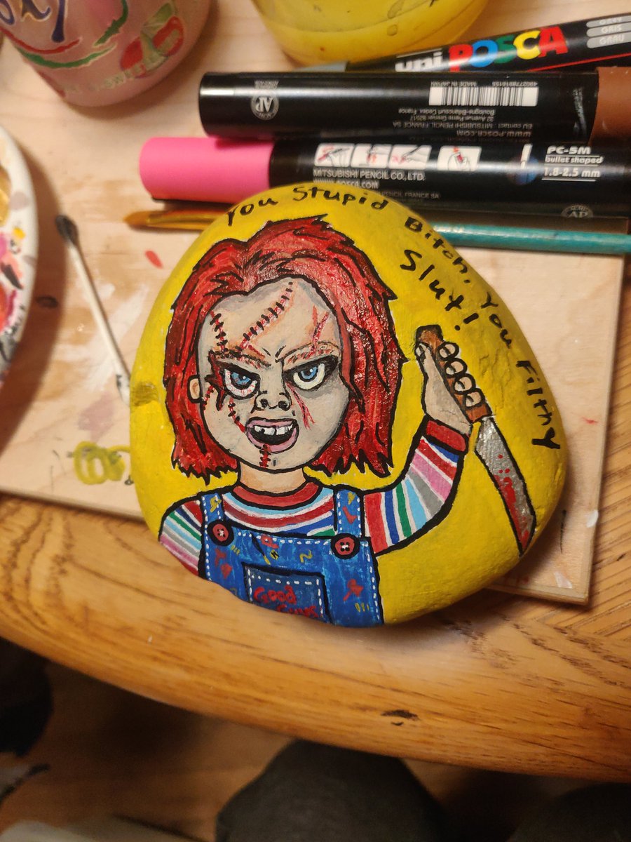 tmr_makes's tweet image. Hidey-ho! He&apos;s a bit angry probably because I gave him hillbilly teeth and a pig nose. 🤣