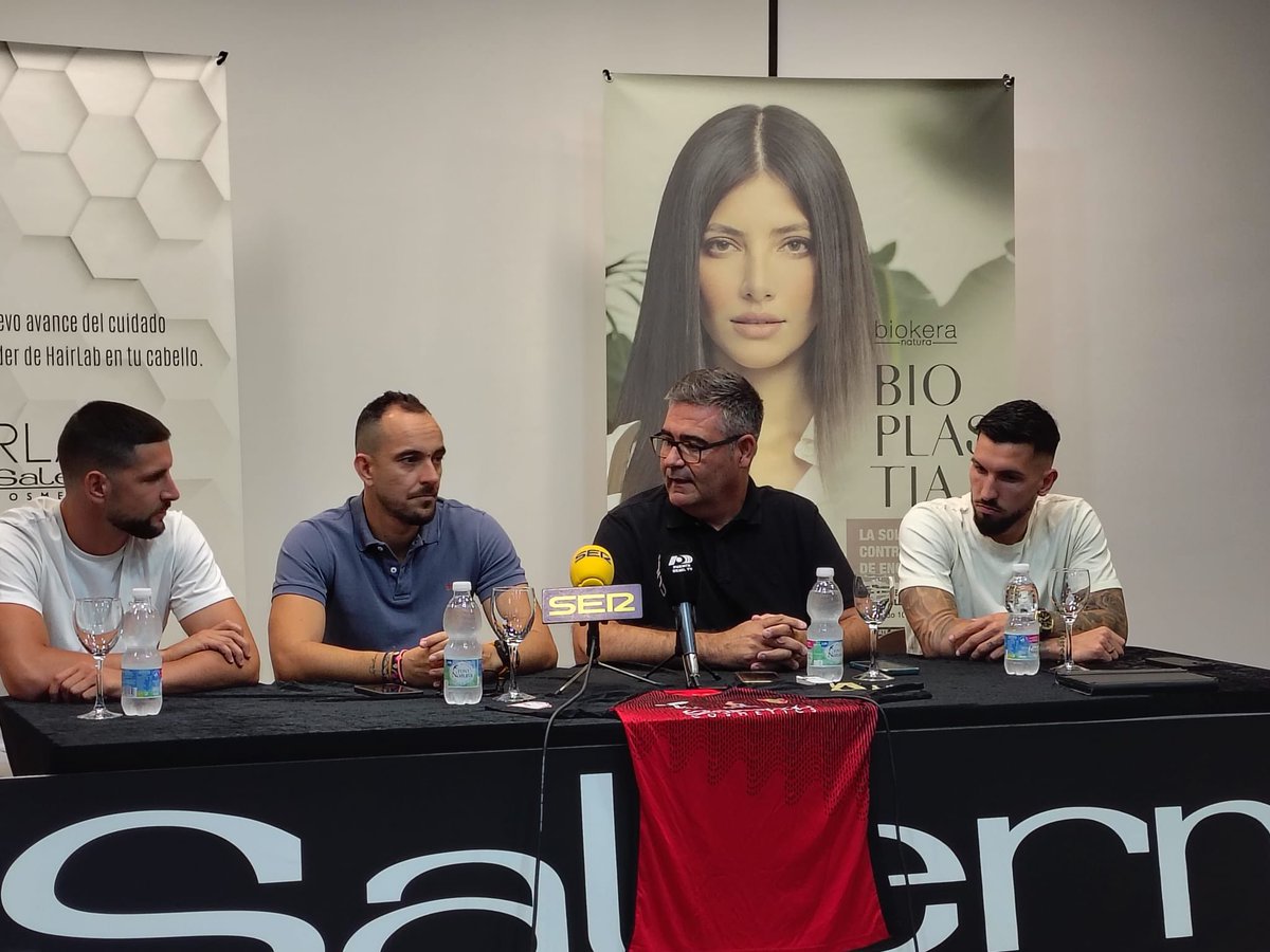 ❤️ ¡Estamos deseando veros de rojo defendiendo estos colores!

🏠 Bienvenidos a vuestra casa.

#SubimosJuntosSeguimosJuntos | #VamosRojillos