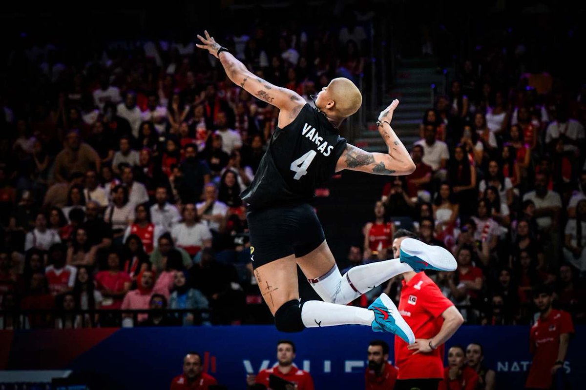 Volleyland tweet media