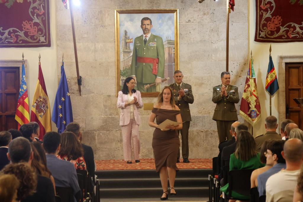Corts Valencianes (@cortsval) on Twitter photo 🏅 VIII edició premis extraordinaris fi de carrera "Capitania General de València"
🔝 Es premia el millor expedient acadèmic al llarg de la titulació de Grau dels alumnes de totes les universitats de la Comunitat Valenciana
<a href="/LlanosMasso/">Llanos Massó</a>
<a href="/cortsval/">Corts Valencianes</a> 🏅 VIII edició premis extraordinaris fi de carrera "Capitania General de València"
🔝 Es premia el millor expedient acadèmic al llarg de la titulació de Grau dels alumnes de totes les universitats de la Comunitat Valenciana
<a href="/LlanosMasso/">Llanos Massó</a>
<a href="/cortsval/">Corts Valencianes</a>