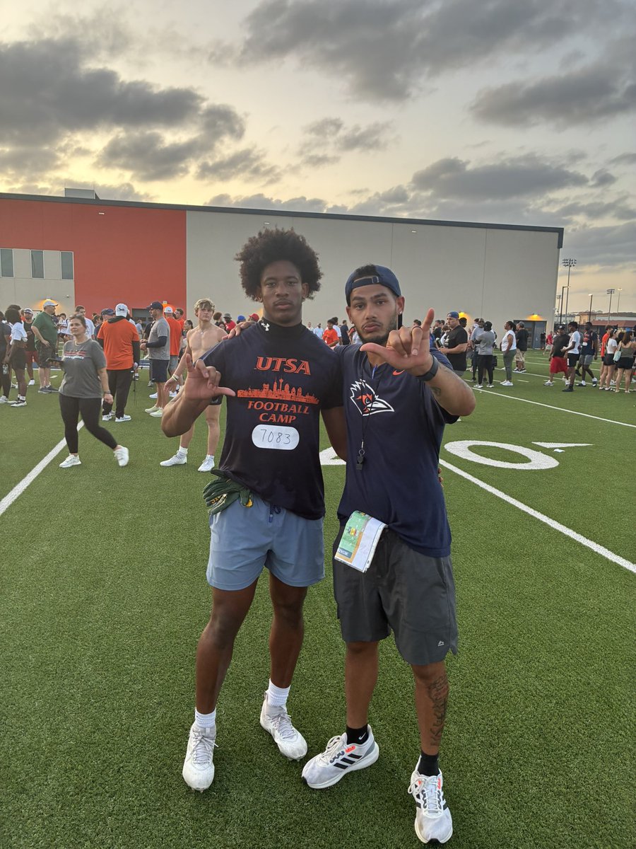 Dajuantae “dj” henderson (@dj2exotic) on Twitter photo Had a great day <a href="/UTSAFTBL/">UTSA Football 🏈</a> running another 4.6 40 and competed hard. Thank you to <a href="/YorkJacob0/">Coach York</a> <a href="/coachgscott1/">coachgscott1</a> for the coaching and advice over the camp! #RoadRunners <a href="/WGHSFootball/">Walnut Grove Football</a> <a href="/coachtallison/">Tommy Allison</a> <a href="/coach_meger/">Carson Meger</a> <a href="/Tyrel_Lenard/">Tyrel Lenard</a> <a href="/CoachShullFB/">Jordan Shull</a> <a href="/Coach_YAK/">Paul Yatkowski</a> <a href="/Coach_DHart/">Coach Darius Hart</a> #TheStandard Had a great day <a href="/UTSAFTBL/">UTSA Football 🏈</a> running another 4.6 40 and competed hard. Thank you to <a href="/YorkJacob0/">Coach York</a> <a href="/coachgscott1/">coachgscott1</a> for the coaching and advice over the camp! #RoadRunners <a href="/WGHSFootball/">Walnut Grove Football</a> <a href="/coachtallison/">Tommy Allison</a> <a href="/coach_meger/">Carson Meger</a> <a href="/Tyrel_Lenard/">Tyrel Lenard</a> <a href="/CoachShullFB/">Jordan Shull</a> <a href="/Coach_YAK/">Paul Yatkowski</a> <a href="/Coach_DHart/">Coach Darius Hart</a> #TheStandard