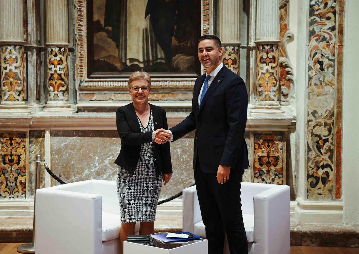At the ministerial session in Taormina, I had productive discussions with my counterparts <a href="/sikorskiradek/">Radosław Sikorski 🇵🇱🇪🇺</a> of Poland 🇵🇱 and <a href="/DeputyPMIanBorg/">Ian Borg</a>  of Malta 🇲🇹. We reaffirmed our shared commitment to deepening bilateral ties and strengthening Kosova’s Euro-Atlantic future.