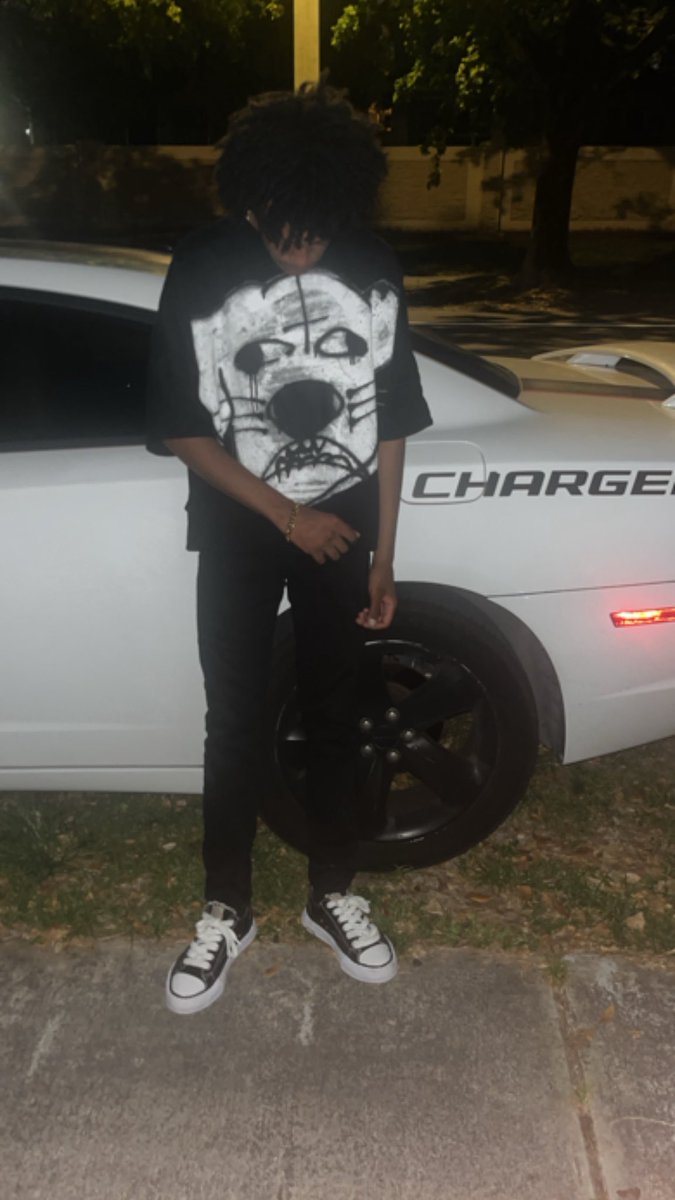 richbastard_6's tweet image. #wildchild