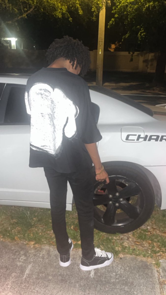 richbastard_6's tweet image. #wildchild