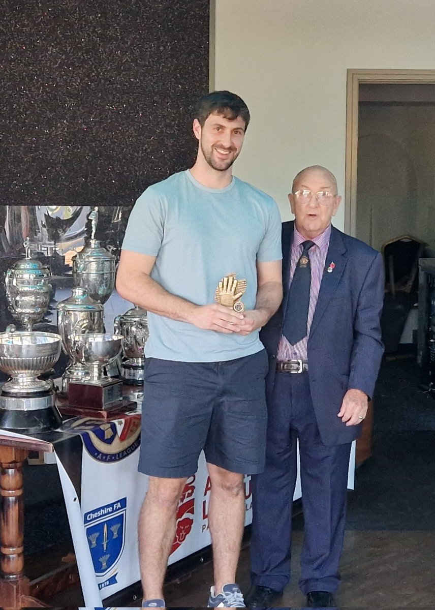 WCL News (@wclnewsletter) on Twitter photo The Goalkeeper of the Year, the safest hands about and the standout keeper for the last few years, an outstanding cat, Dominic Garner of <a href="/MossleyHill_FC/">Mossley Hill Athletic FC</a> 👏👏 The Goalkeeper of the Year, the safest hands about and the standout keeper for the last few years, an outstanding cat, Dominic Garner of <a href="/MossleyHill_FC/">Mossley Hill Athletic FC</a> 👏👏