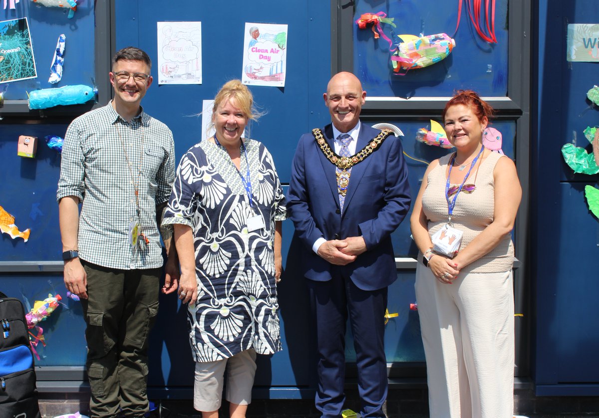 🌬️🎉Clean Air Day2025 🎉🌬️
We closed the street &amp; opened it to clean-air. 
🌿 Fun games &amp; face painting
🍋 Delicious eco food
🎶 Live music from performers
🧠 Creative activities on green living
Thank you to all involved &amp; all who attended. 
@lordmayorofmcr @greatplaceshousing