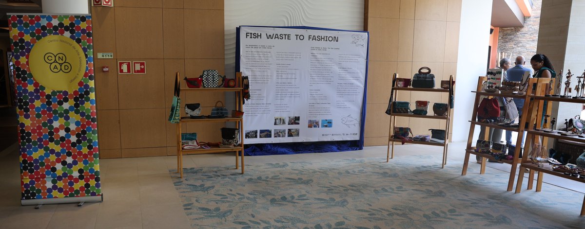 FAOCaboVerde's tweet photo. CV 🇨🇻 Investment Forum 2025

@FAOCaboVerde, @cnad_cv &amp; partners shows #FishWasteToArt Exhibition - #PEXEFRESK to the World.

Handcrafted pieces made from fish 🐟 skin leather under the “FishWasteToFashion” Project

#Sustainability #WomenEmpowerment 
#CircularEconomy 
#SDG14 #SDG5 https://t.co/AaRNXrkhCA