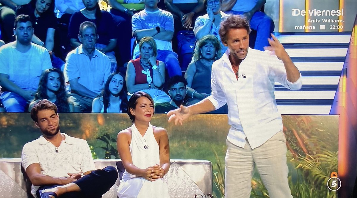 Escassi completamente metido en la trama y siendo el colaborador que debió ser en el concurso

#SVFinalistas