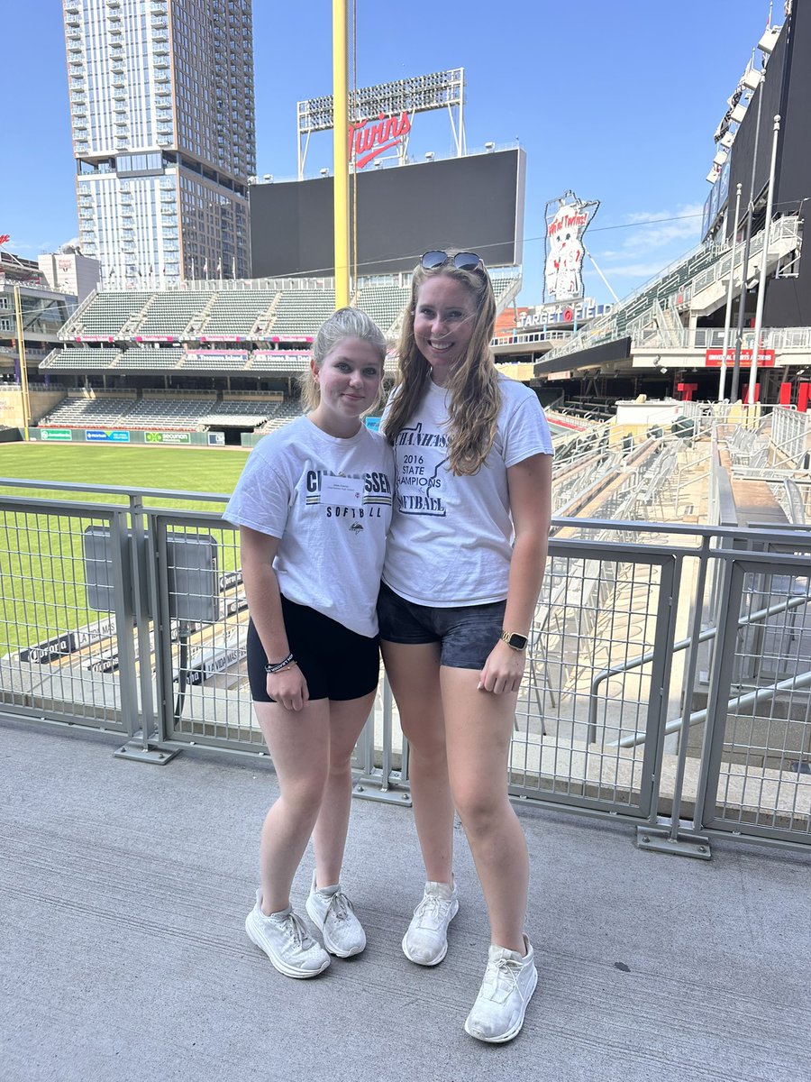 I had a super great time today at the Twins high school Leadership Academy! I am very grateful for this opportunity to meet new people and learn more about leading. <a href="/ElonSoftball/">Elon Softball</a> <a href="/CofCSoftball/">Charleston Softball</a> <a href="/kristinhallam/">Kristin Hallam</a> <a href="/MaryBethDen/">Mary Beth Dennison</a> <a href="/KristleWolcott/">Kristle Wolcott</a> <a href="/coachbbouman/">Bailey Bouman</a> <a href="/Augie_SB/">Augustana Softball</a> <a href="/CoachLauraRicc/">Laura Ricciardone</a>