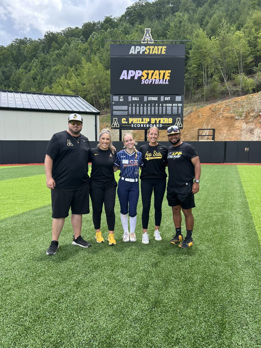 I had an amazing time at <a href="/AppStateSB/">App State Softball</a> and their 2 day camp. Thank you coaches for putting on a great camp and all the feedback!! <a href="/whitjones25/">Whitney Jones</a> <a href="/MattAlberghini/">Matt Alberghini</a> <a href="/courtney_ogle12/">Courtney Ogle</a> <a href="/AleeexIbarra/">Ibarra-Fernandez</a> <a href="/ROCKGOLDVA18U/">ROCK GOLD VA 18U</a>