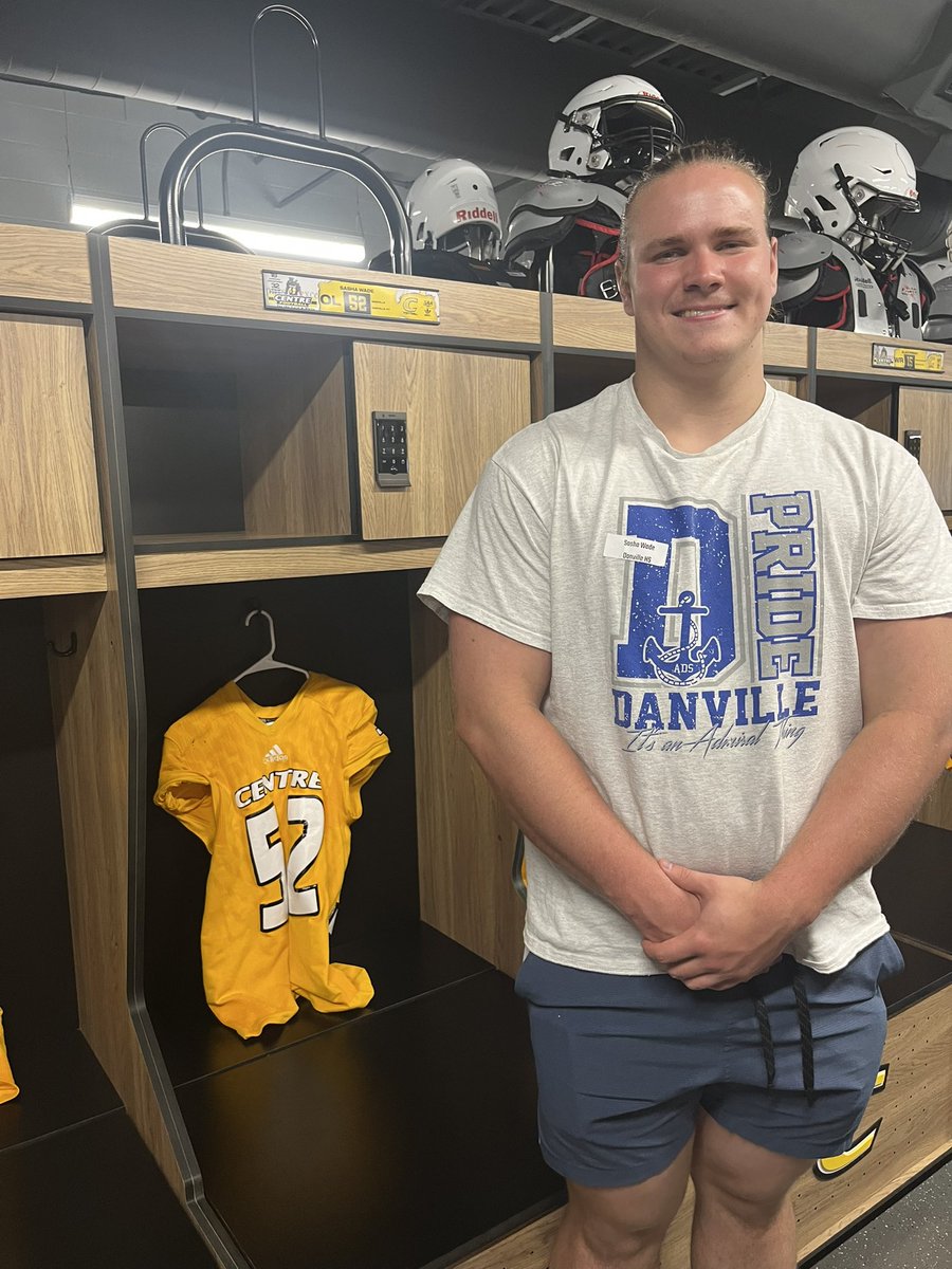 Had a fantastic time at Centre today!
Thank you for inviting me <a href="/Coach_SMurray/">Sam Murray</a> ‼️‼️
<a href="/danvillefbcoach/">Steve Stonebraker</a> <a href="/danvilleadsfb/">Admiral Football</a> <a href="/12thSports/">12th Region Sports Network</a> <a href="/djwhit3D/">D J 🫰🏾</a>