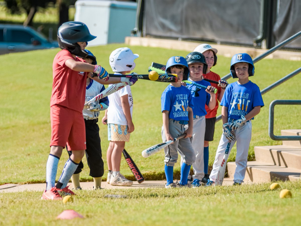 WCCoyotes's tweet image. Soaking up the sun and the love for the game at our Baseball Fundamentals Summer Camp! It&apos;s great to see so many young athletes on the field!