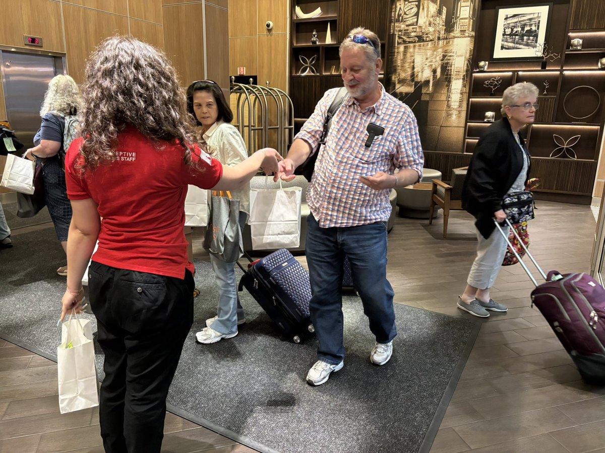 Welcome Mainers to NYC!

It is our pleasure to welcome <a href="/Cyr_Northstar_T/">Cyr Northstar Tours</a> back to NYC! With welcome treats  in hand, our Mainer friends are all checked-in for a 40 minute refresh before heading out for dinner in Times Square.