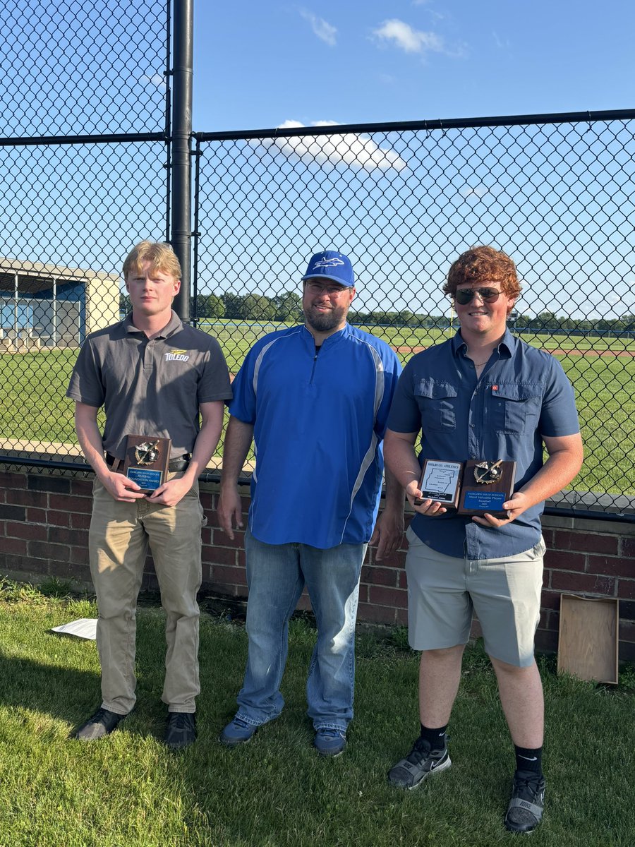 Congratulations to Junior, Maddox Abke, who was named 2025 Team MVP and earning 2nd team SCAL honors. Also congratulations to Senior, Kyle Orndorff, who earned the 2025 Fairlawn Baseball Foundation Award! Great job guys! #GOJETS