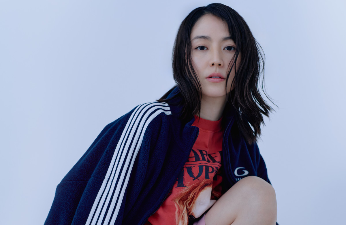 【長澤まさみが他人を「うらやましい」と感じること】 gendai.media/articles/-/153…
主演映画『#ドールハウス』（#矢口史靖 監督）が全国公開中の #長澤まさみ さんインタビュー後編。本作はある人形と出会ったことから、謎が謎を呼び、ゾクゾクしながら目を離せない展開になる #ドールミステリー