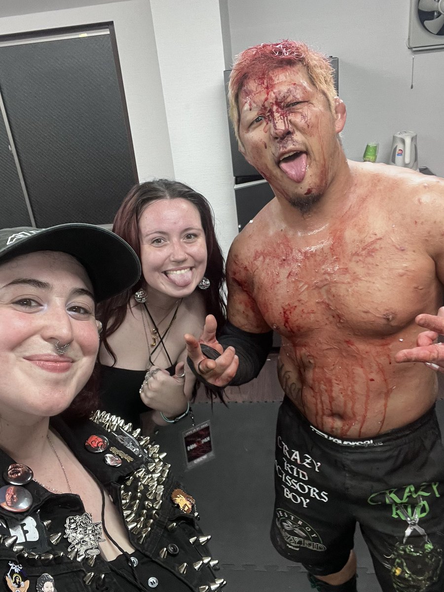 Crazy Kid Scissors Boy 🤝🏻 Crazy Scissor Girls  ✂️✂️