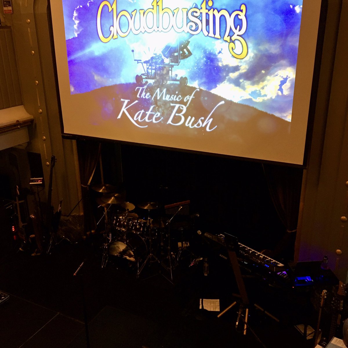 Here <a href="/SetKilkenny/">Set Theatre</a> with <a href="/cloudbustingKB/">Cloudbusting - The Music of Kate Bush</a> for the penultimate night of the #irishtour
#katebush #tributeband #kilkenny